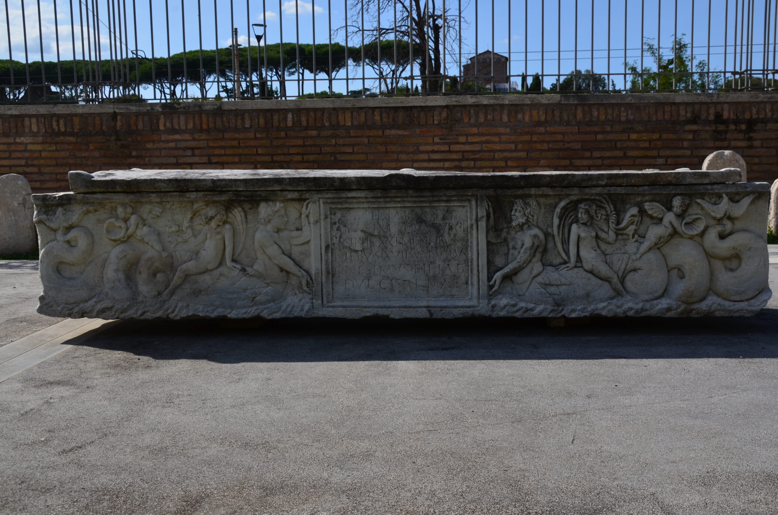 Sarcofago di Emilia Onesima