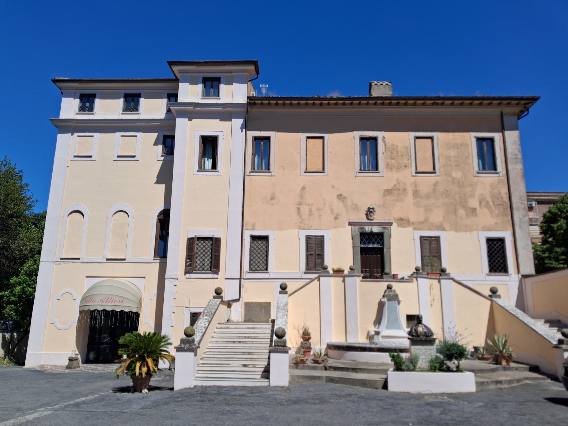 Villa Altieri